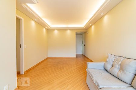 Sala de apartamento para alugar com 3 quartos, 75m² em Chácara Inglesa, São Paulo