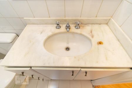 Apartamento para alugar com 75m², 3 quartos e 2 vagasBanheiro