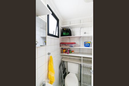 Apartamento para alugar com 75m², 3 quartos e 2 vagasBanheiro de Serviço