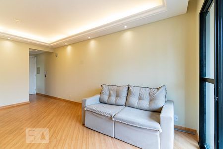 Sala de apartamento para alugar com 3 quartos, 75m² em Chácara Inglesa, São Paulo