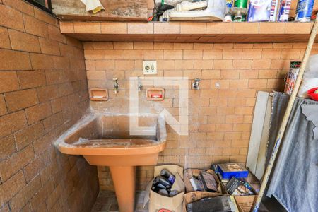 Casa à venda com 180m², 4 quartos e 2 vagasÁrea de Serviço