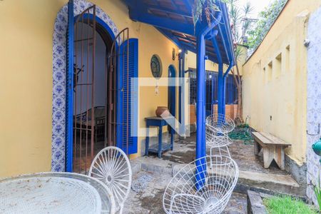 Casa à venda com 180m², 4 quartos e 2 vagasQuintal