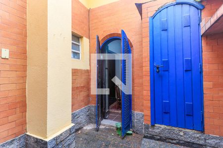 Casa à venda com 180m², 4 quartos e 2 vagasQuintal 2