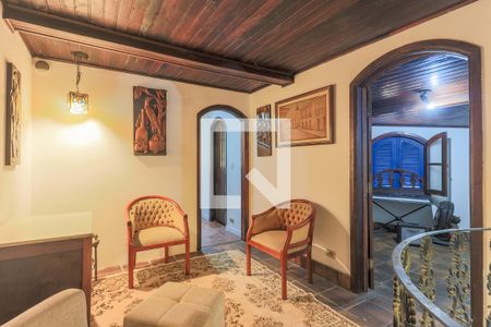 Casa à venda com 180m², 4 quartos e 2 vagasHall Quartos