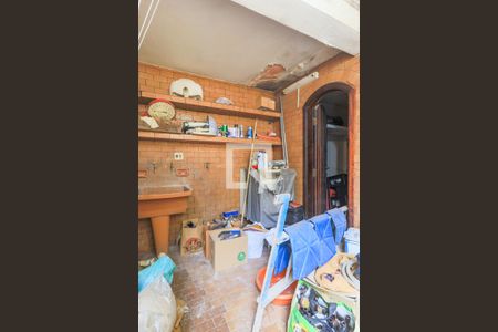 Casa à venda com 180m², 4 quartos e 2 vagasÁrea de Serviço