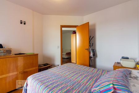 Apartamento para alugar com 164m², 4 quartos e 4 vagasSuíte 2