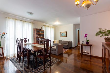 Sala de apartamento para alugar com 4 quartos, 164m² em Vila Osasco, Osasco