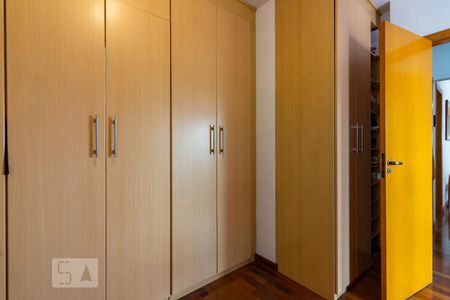 Apartamento para alugar com 164m², 4 quartos e 4 vagasSuíte 