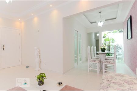 Sala de Estar de casa à venda com 3 quartos, 162m² em Vila Galvão, Guarulhos