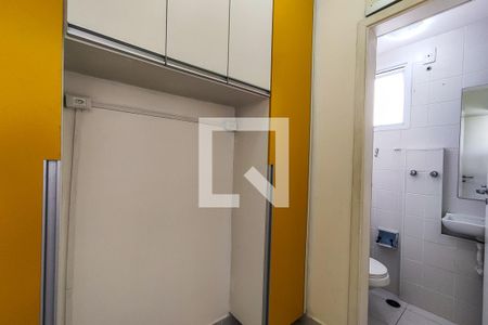 Apartamento para alugar com 138m², 3 quartos e 3 vagasÁrea de Serviço - Quarto e Banheiro