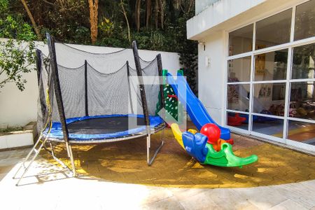 Apartamento para alugar com 138m², 3 quartos e 3 vagasÁrea Comum - Playground