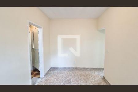 Sala de casa para alugar com 2 quartos, 60m² em Vaz Lobo, Rio de Janeiro