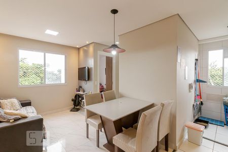 Sala  de apartamento à venda com 2 quartos, 44m² em Jardim Santa Emília, São Paulo
