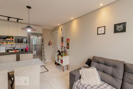 Sala  de apartamento à venda com 2 quartos, 44m² em Jardim Santa Emília, São Paulo