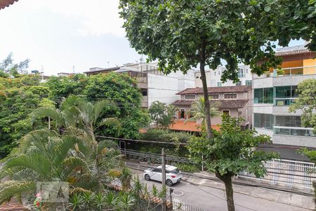 Apartamento à venda com 113m², 2 quartos e 2 vagasSacada da suíte 