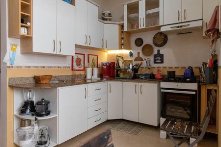 Apartamento à venda com 113m², 2 quartos e 2 vagasCozinha 