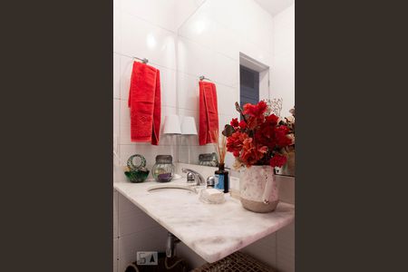 Apartamento à venda com 113m², 2 quartos e 2 vagasBanheiro social 