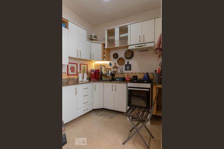 Apartamento à venda com 113m², 2 quartos e 2 vagasCozinha 