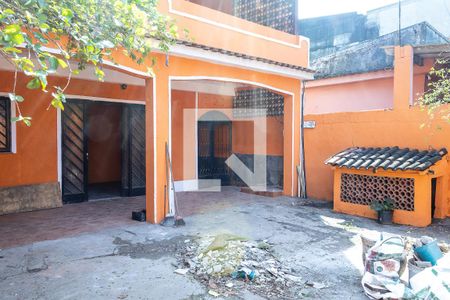 Casa para alugar com 213m², 3 quartos e 2 vagasQuintal