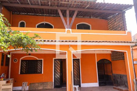 Casa para alugar com 213m², 3 quartos e 2 vagasFachada