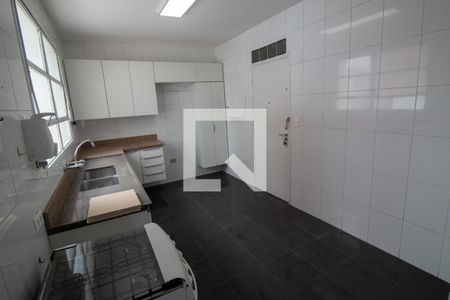 Apartamento à venda com 210m², 4 quartos e 2 vagasCozinha