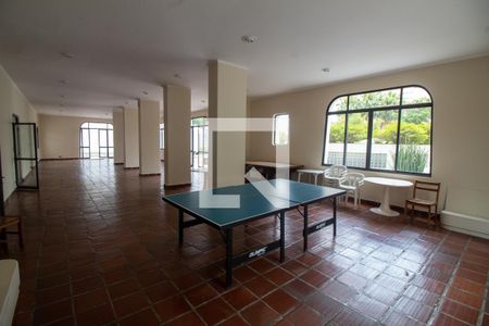 Apartamento à venda com 210m², 4 quartos e 2 vagasÁrea comum - Salão de festas/jogos