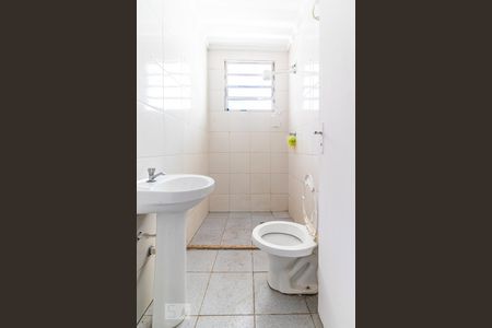 Banheiro de casa para alugar com 1 quarto, 30m² em Vila Clara, São Paulo