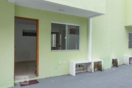 Área comum - acesso às casas e vaga de carro de casa para alugar com 2 quartos, 62m² em Campinho, Rio de Janeiro