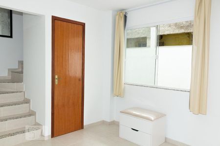 Casa para alugar com 62m², 2 quartos e 1 vaga Casa para alugar com 62m², 2 quartos e 1 vagaSala