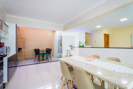 Casa à venda com 200m², 3 quartos e 5 vagasCozinha