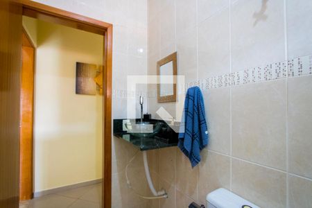 Casa à venda com 200m², 3 quartos e 5 vagasBanheiro do quarto 1