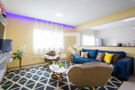 Sala de casa à venda com 3 quartos, 200m² em Vila Pires, Santo André