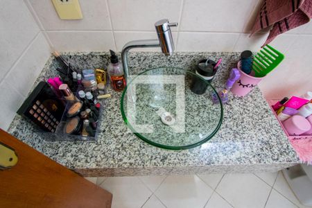 Casa à venda com 200m², 3 quartos e 5 vagasBanheiro social