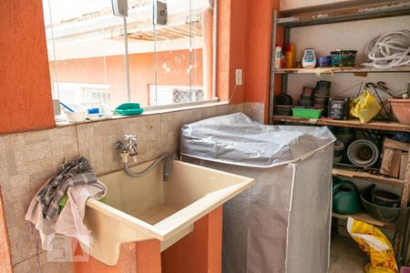 Casa à venda com 119m², 3 quartos e 2 vagasÁrea de serviço