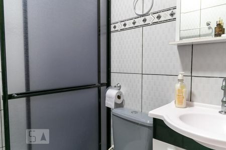 Casa à venda com 119m², 3 quartos e 2 vagasBanheiro