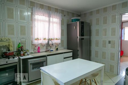 Casa à venda com 119m², 3 quartos e 2 vagasCozinha