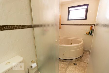 Apartamento à venda com 204m², 4 quartos e 3 vagasBanheiro Suíte 3