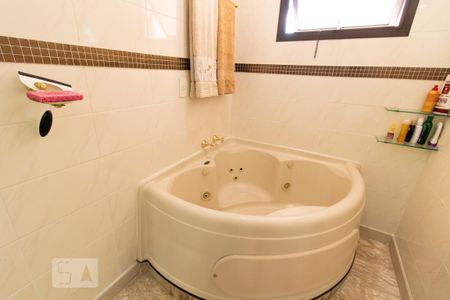 Apartamento à venda com 204m², 4 quartos e 3 vagasBanheiro Suíte 3 - Banheira