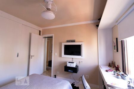 Apartamento à venda com 204m², 4 quartos e 3 vagasQuarto 2