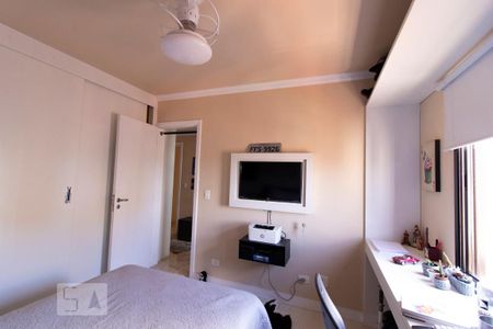 Apartamento à venda com 204m², 4 quartos e 3 vagasQuarto 2