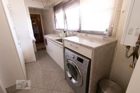Apartamento à venda com 204m², 4 quartos e 3 vagasLavanderia