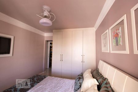 Apartamento à venda com 204m², 4 quartos e 3 vagasQuarto 3 - Suíte