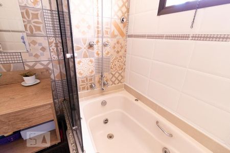 Apartamento à venda com 204m², 4 quartos e 3 vagasBanheiro Suíte 1 - Banheira