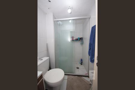 Banheiro de apartamento à venda com 2 quartos, 42m² em Estância Velha, Canoas