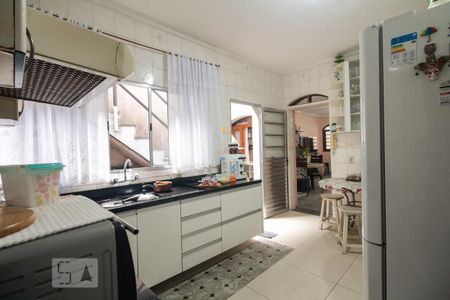Casa à venda com 235m², 3 quartos e 2 vagasCozinha 