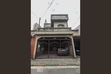 Casa à venda com 235m², 3 quartos e 2 vagasFachada 