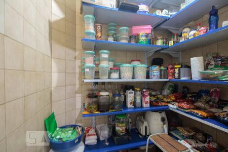 Casa à venda com 235m², 3 quartos e 2 vagasDespensa 