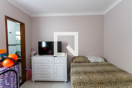 Quarto de casa para alugar com 3 quartos, 92m² em Vila Araguaia, São Paulo