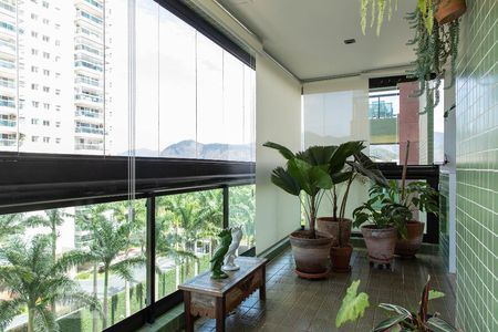 Apartamento à venda com 88m², 2 quartos e 1 vagaVaranda 