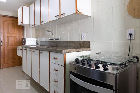 Apartamento à venda com 88m², 2 quartos e 1 vagaCozinha